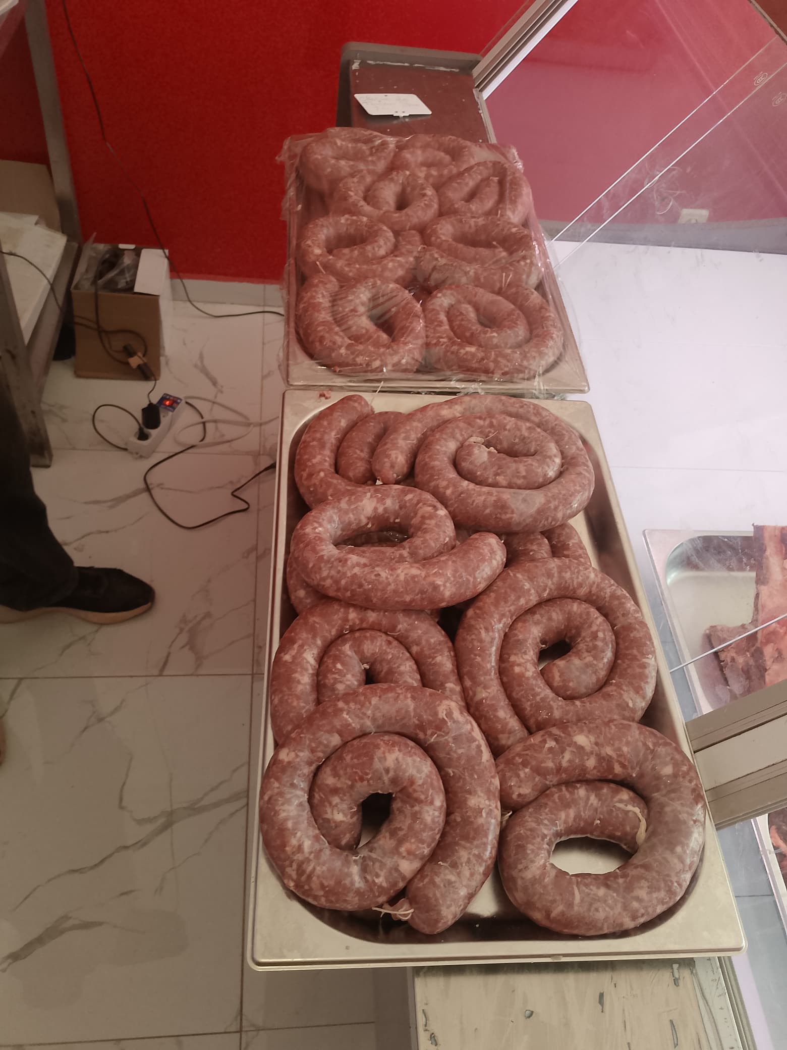 Saucisses merguez fraîches préparées sur place